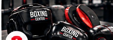 Casques et gants de boxe éducative